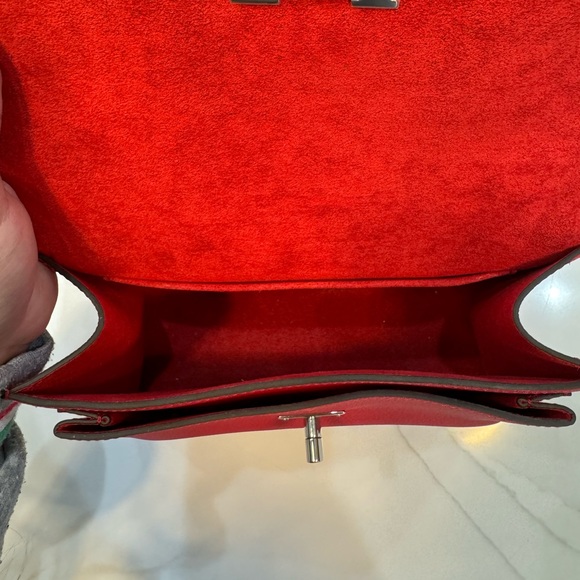 MyLockMe Chain Bag - Picture 2 of 3